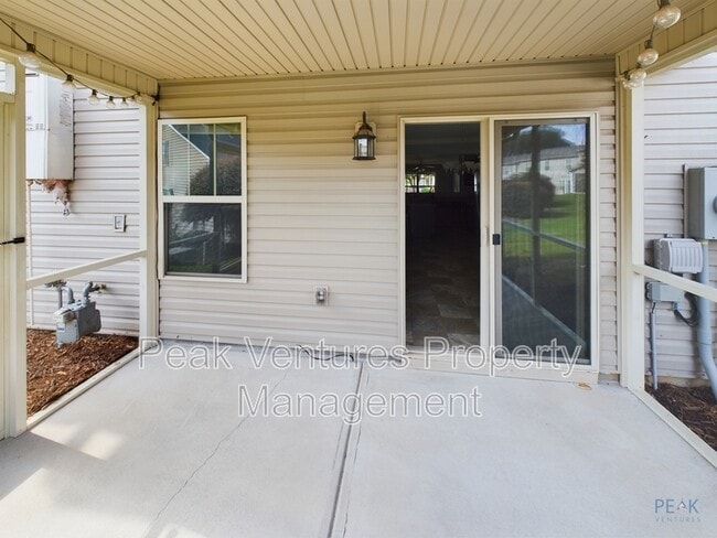 Building Photo - 11 Endeavor Cir