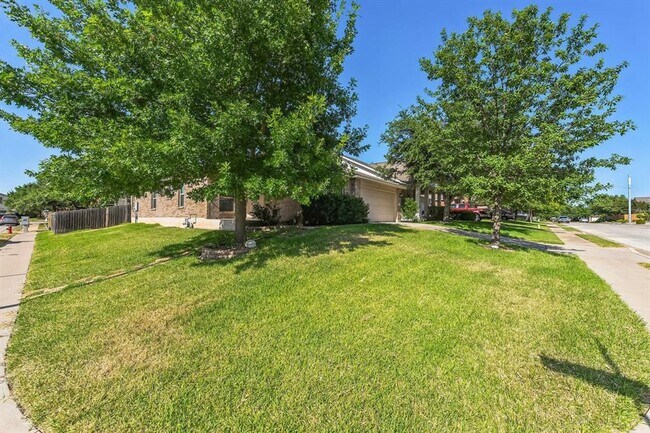 Building Photo - Great 4 bedroom in Cedar Park