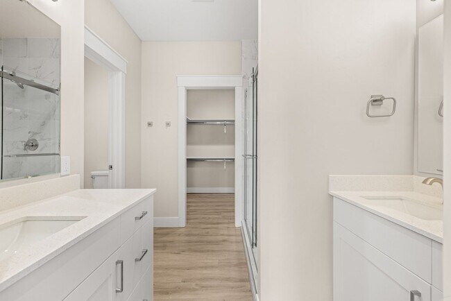 Building Photo - Stonecrest South STE 105 &amp; Unit 205