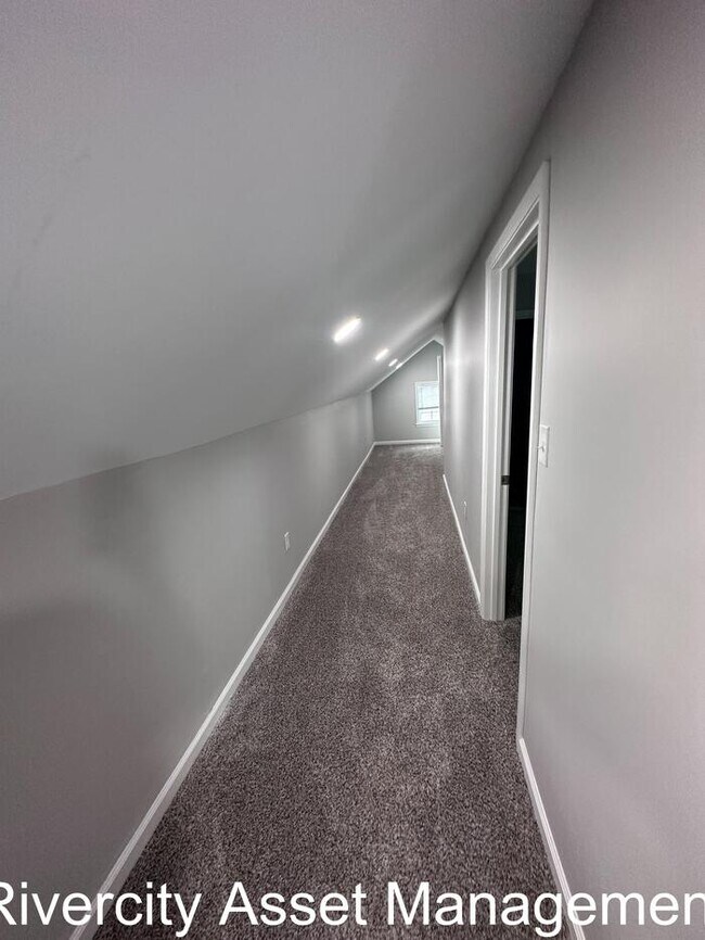 Building Photo - TWO-STORY BEAUTY IN BERCLAIR!!!! SECTION 8...