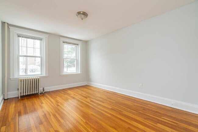 Building Photo - 288 Chestnut Hill Ave