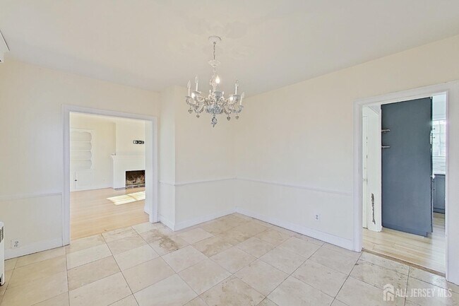 Building Photo - 205 Ashland Rd