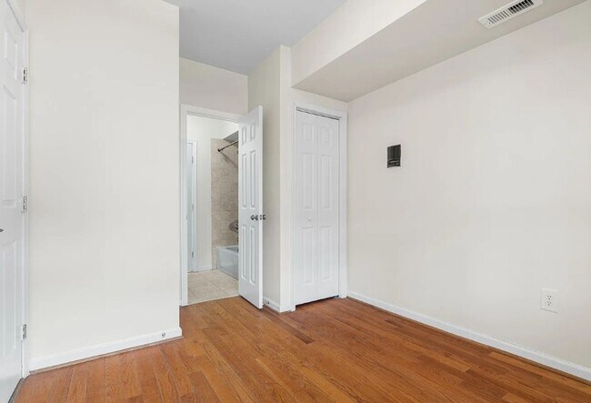 Building Photo - 1401 Druid Hill Ave