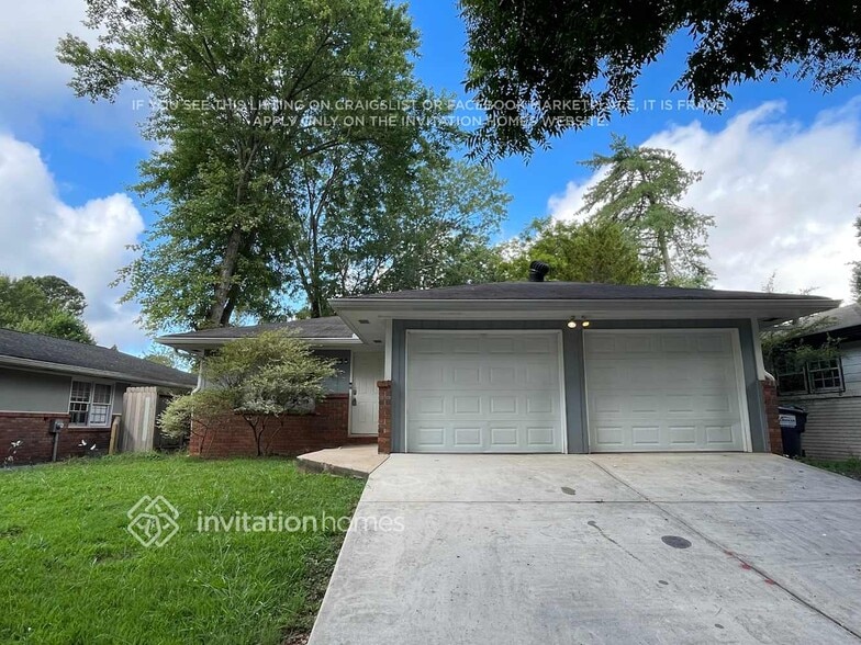 Primary Photo - 2882 Lakemont Pl SW