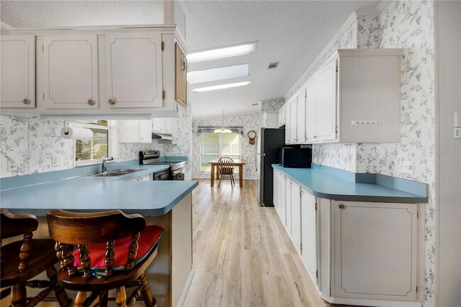 Building Photo - 5229 Hartford Ln