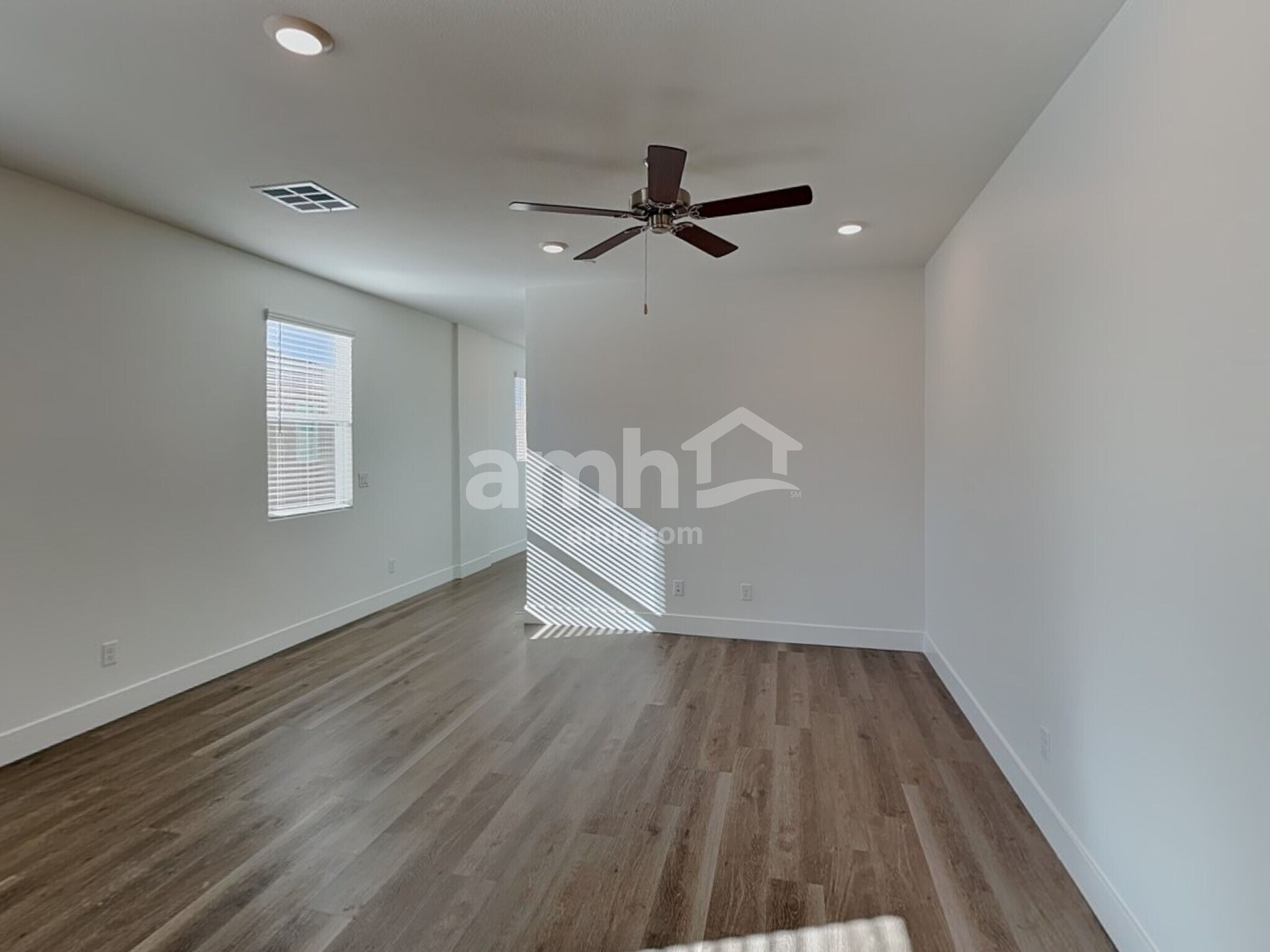 Building Photo - 677 Crimson Flare Ct