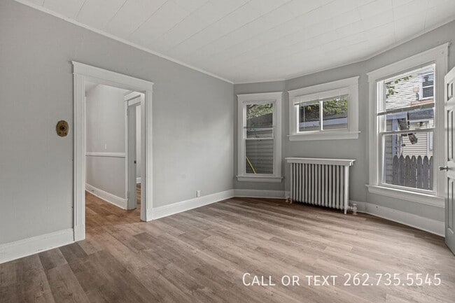 Building Photo - 314 10th St