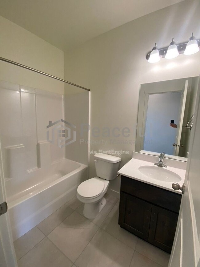 Building Photo - 1036 W 530 S