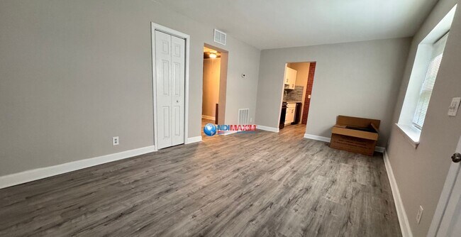 Building Photo - 430 Lindbergh Drive NE