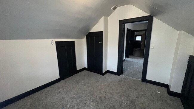 Building Photo - 3328 N 38th St