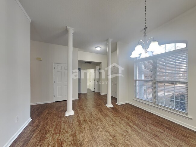 Building Photo - 2612 Bricker Dr