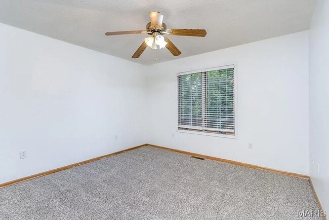 Building Photo - OCTOBER SPECIAL!!!!! 3 BEDS 2 BATH HOME