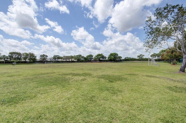 Building Photo - 7553 Greenville Cir