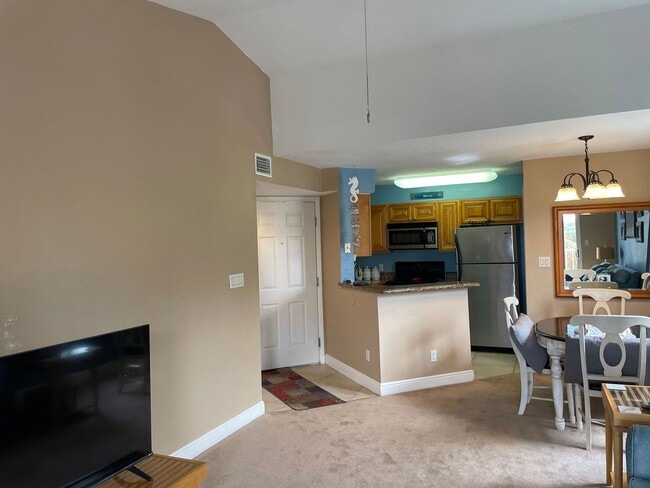 Building Photo - 3rd floor Beach Club Condo in Indialantic, FL!