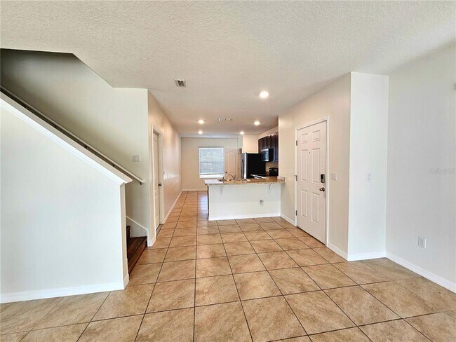 Building Photo - 9022 Wildflower Ln