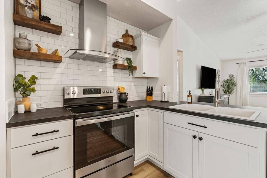 Building Photo - 44 S Sugar Loop Ln