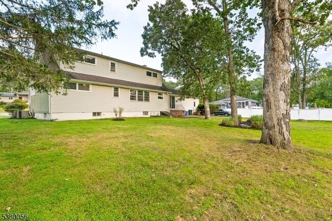 Building Photo - 107 Konner Ave
