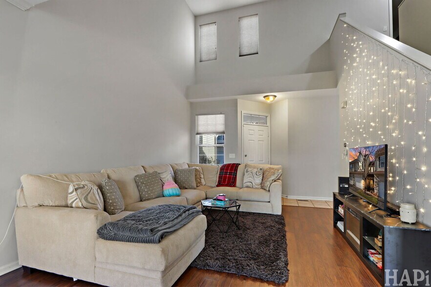 Building Photo - 750 Dillon Ct