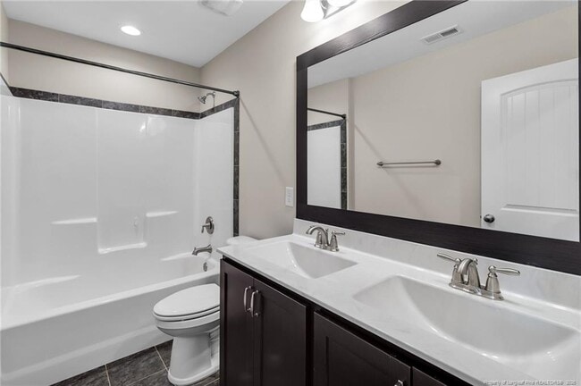 Building Photo - 5344 Debut Ave