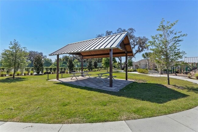 Building Photo - 1941 Summer Serenity Dr