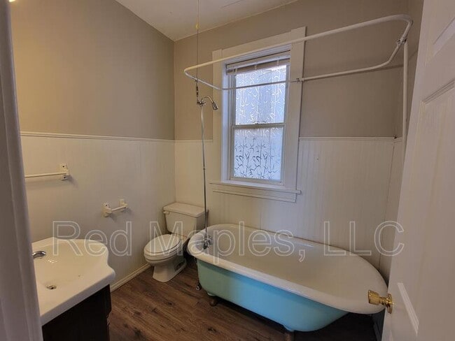 Building Photo - 6443 Idaho Ave