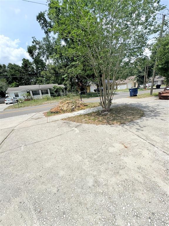 Building Photo - 4203 E Yukon St