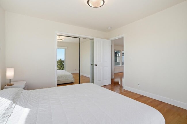 Building Photo - 531 Upland Rd