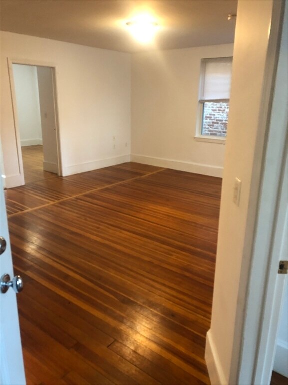 Building Photo - 3 Oxford Ave