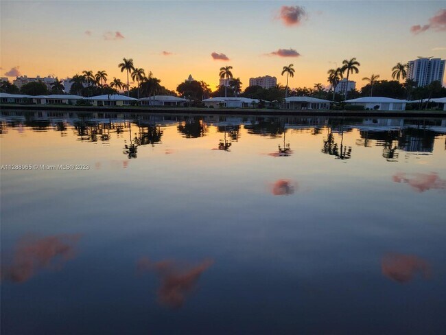 Building Photo - 2742 SE 11th St
