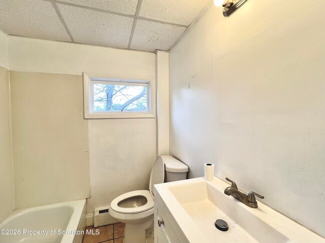 Building Photo - 207 Midway Ave