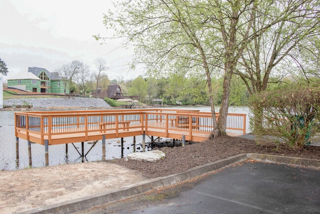 Building Photo - Updated 2BR 2.5BA Home w/ Lake Access • New Countertops • Patio in Farragut