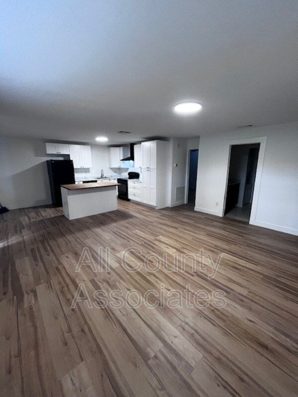 Building Photo - 2267 Norman Dr