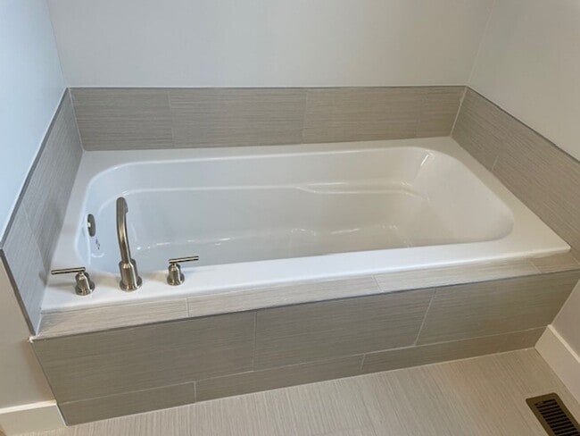 Building Photo - 1119 S 4350 W