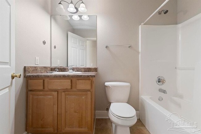 Building Photo - 6184 Green Acres Dr