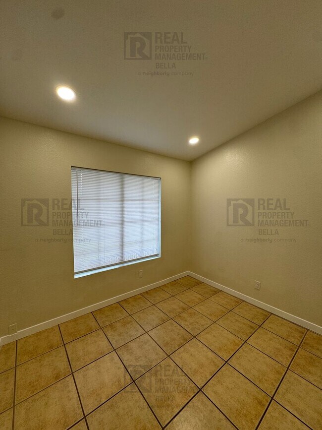 Building Photo - Corner-Lot Charmer with Open Layout and Sp...