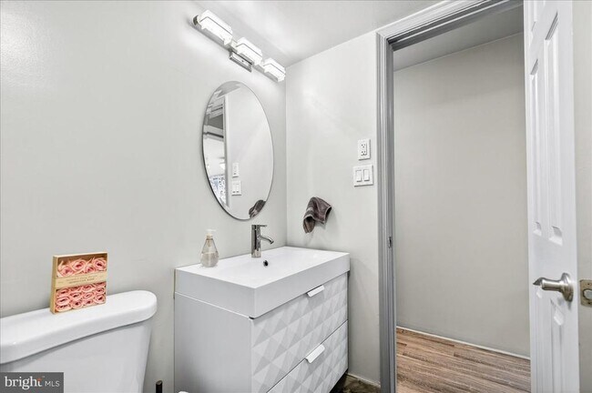 Building Photo - 4420 Briarwood Ct N