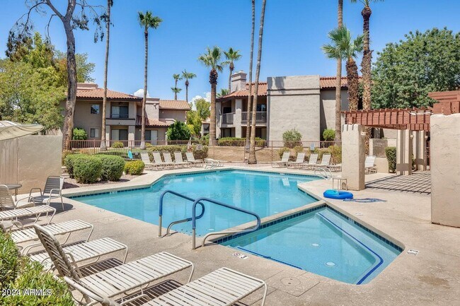 Building Photo - 9340 92ND St