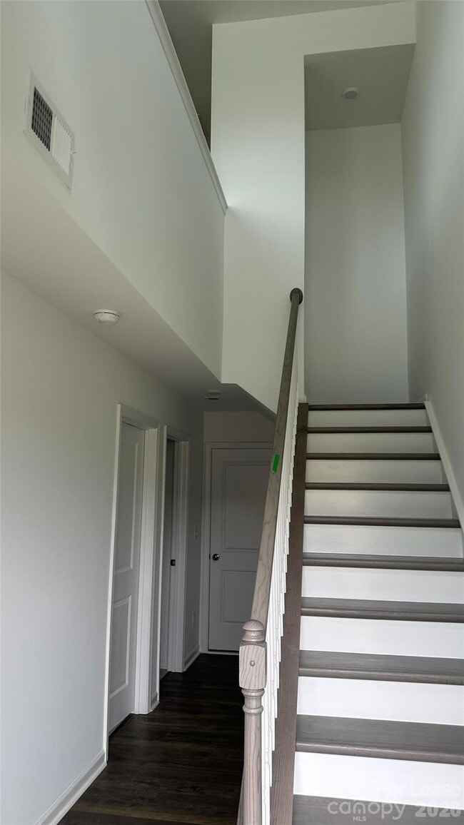 Building Photo - 3214 Stelfox St