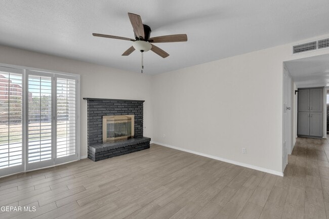 Building Photo - 10516 Cuesta Brava Ln