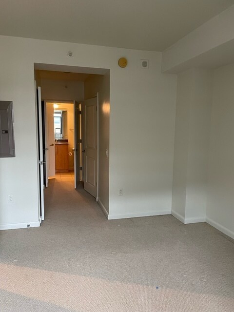 Building Photo - 1021 N Garfield St