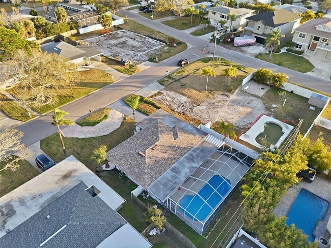 Building Photo - 2470 Del Rio Way