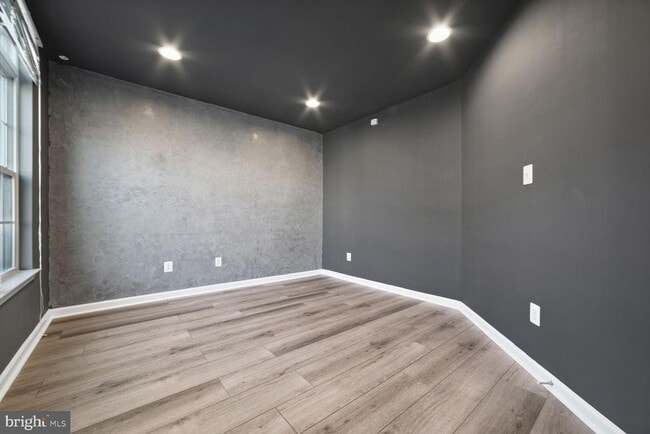 Building Photo - 2289 Merseyside Dr