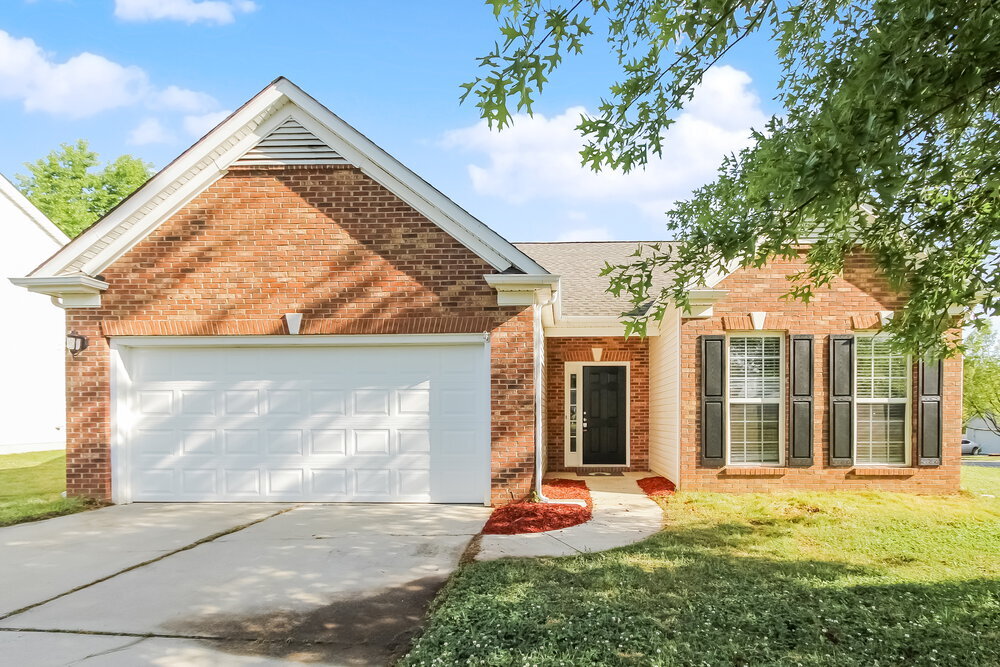 Building Photo - 8704 Rozumny Dr