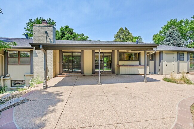 Building Photo - $6,850.00 - 5 Bedrooms, 3.5 Bathrooms, Sin...