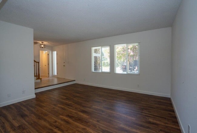 Building Photo - Desirable 3 Bedrooms, 2.5 Bathrooms, 2 Story North Napa Home with Vineyard Views in Springwood De...