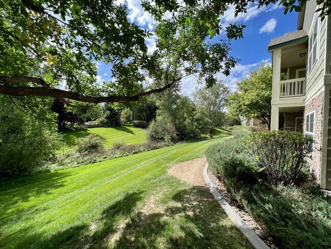 Building Photo - 5225 White Willow Dr