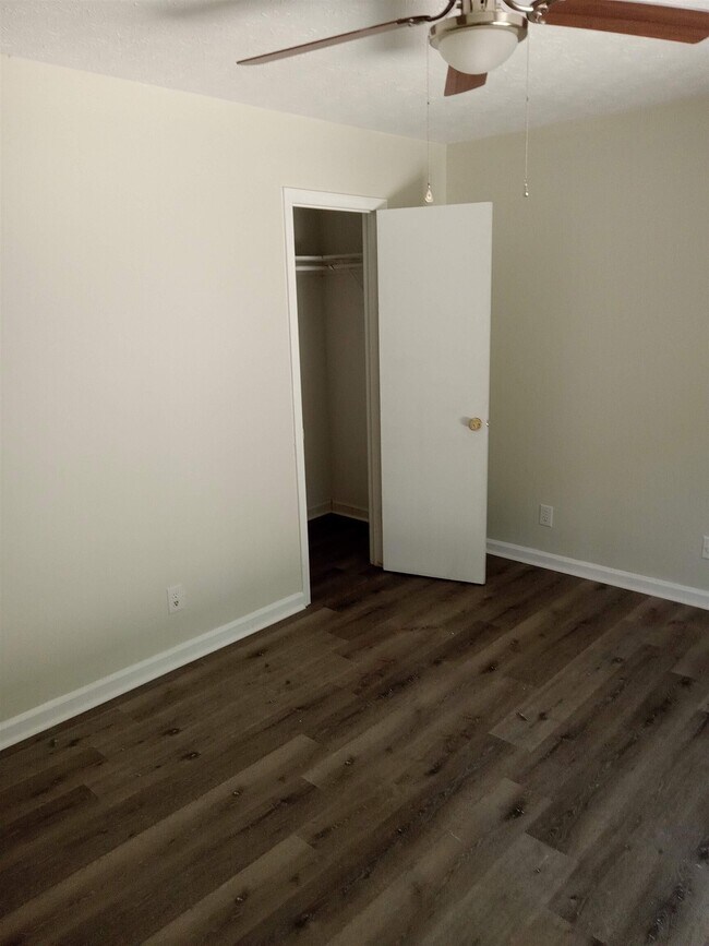 Building Photo - 5643 Rock Rd