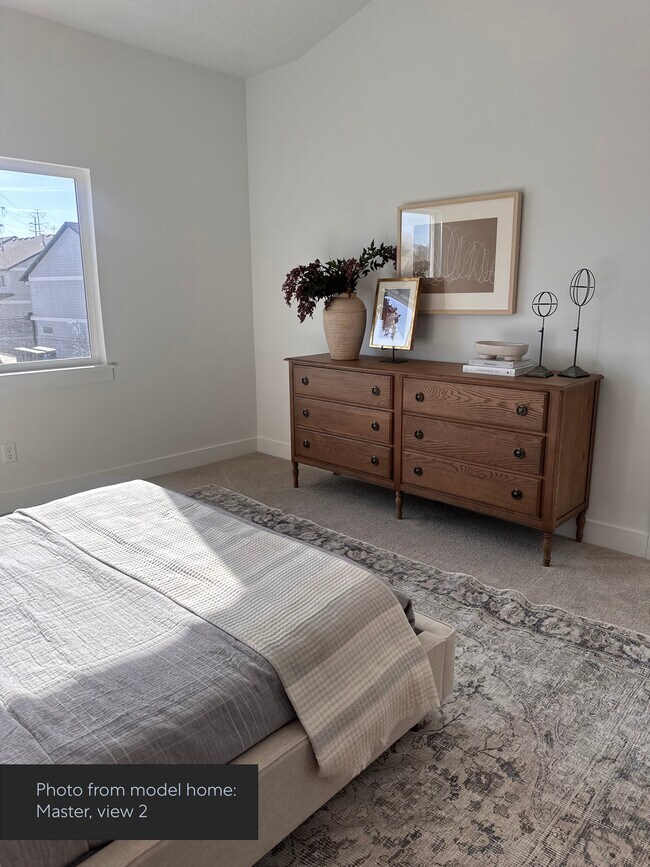 Building Photo - 1599 N 1870 E