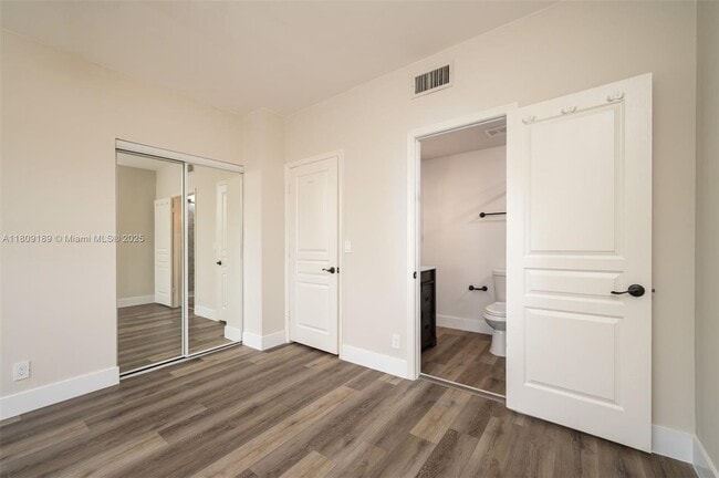 Building Photo - 16795 Hemingway Dr