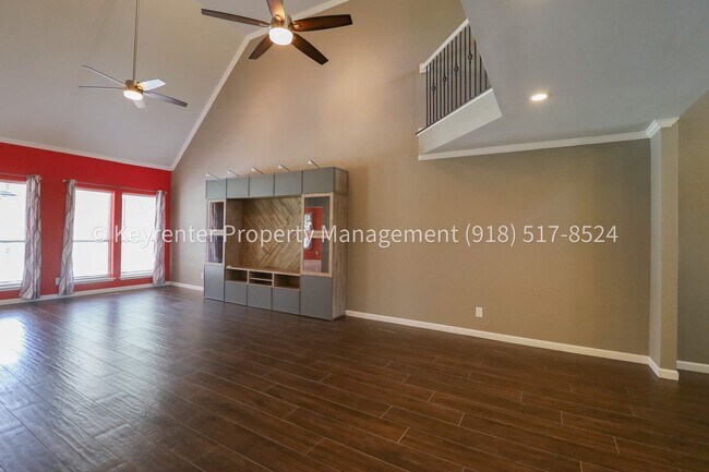 Building Photo - Incredible 4 Bedroom 4 Bath Home in Owasso!!!